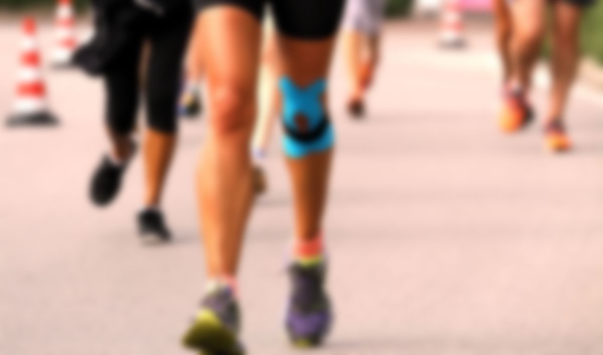 Болит колено во время пробежки