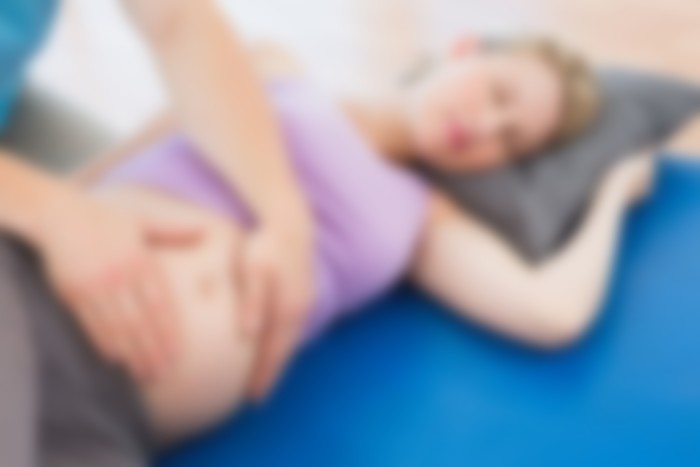 Легкая тянущая боль внизу живота при беременности на ранних сроках