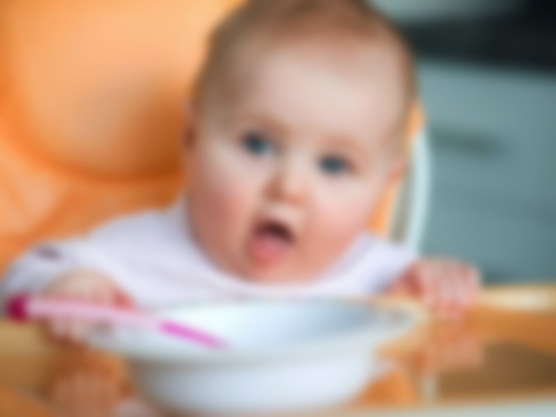 Ребенок 2 года съел киви