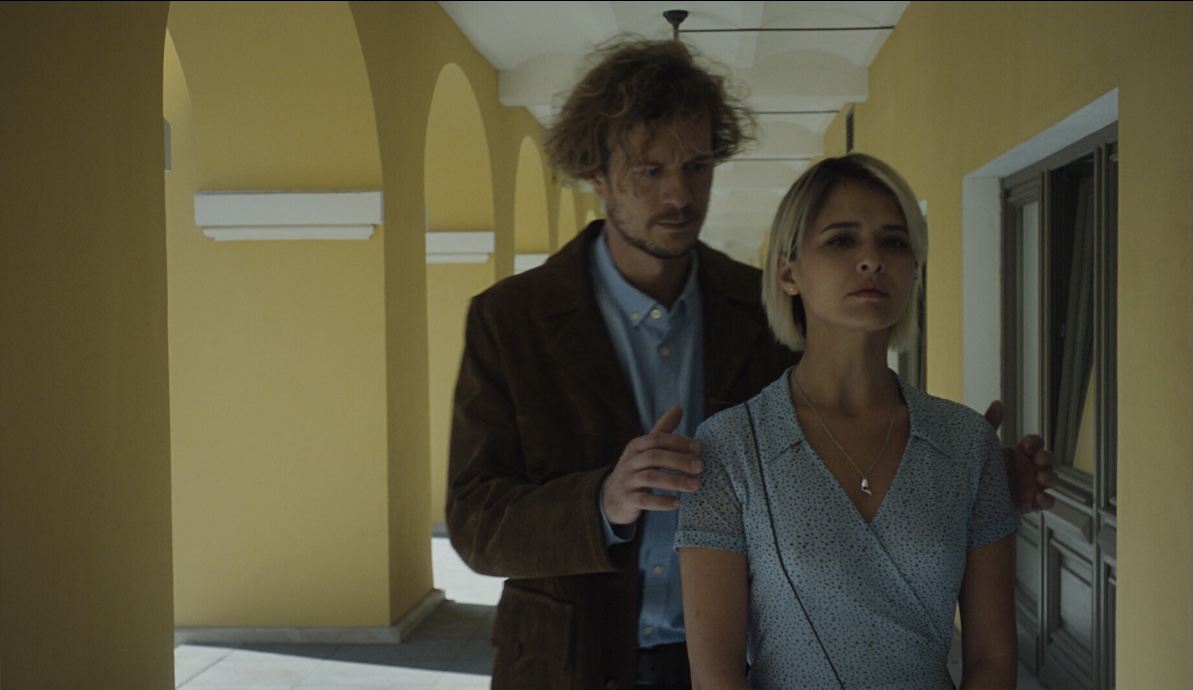 Любовь Аксенова (Дуня) и Тихон Жизневский (Разумихин). Фото: "Кинопоиск"/сериал "Преступление и наказание"