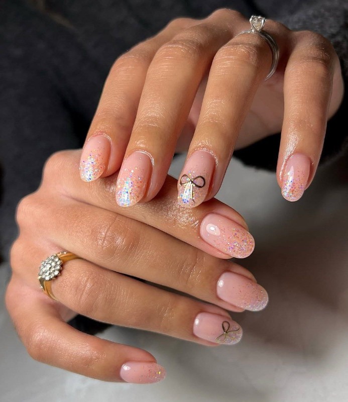 Фото: соцсети / @learnahstarbuck_nailartist