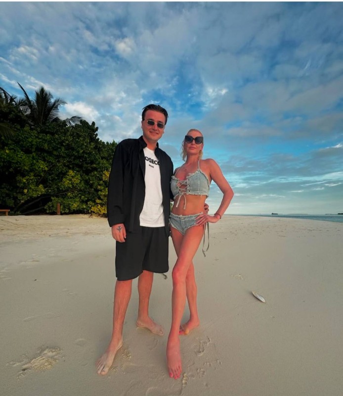 Марчел Абаби и Анастасия Волочкова. Фото: Telegram / @volochkova_anastasiya