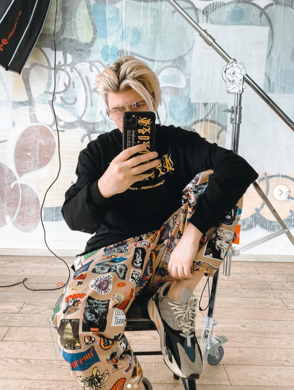 Фото: соцсети / @pokraslampas