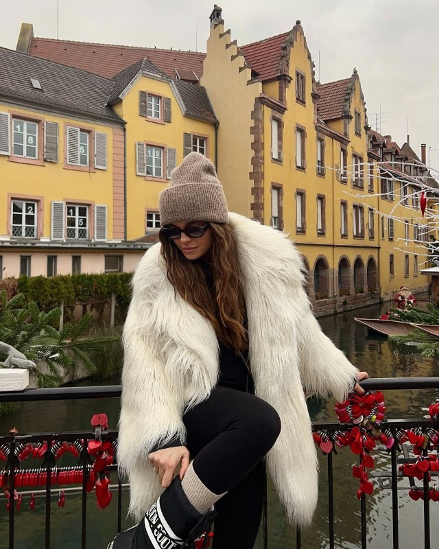 Фото: соцсети/@julia_benzy