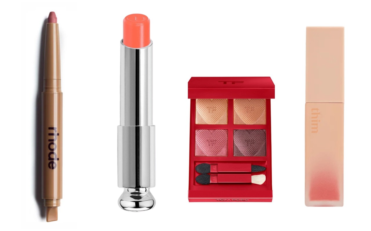 Фото: архивы пресс-служб. Карандаш для губ peptide lip shape, Rhode; Оттеночный бальзам для губ 075 Gummy, Dior; Палетка теней оттенок 04 Honeymoon, Tom Ford; Сатиновый блеск-глазурь для губ Satin lip glaze 04 Blushed, Thim 