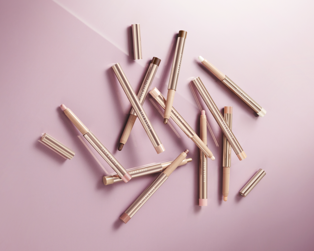 Фото: архивы пресс-службы Dear Dahlia. Тени Perfect Designing Shadow Stick