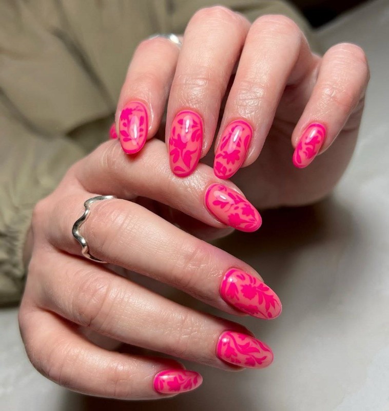 Фото: соцсети / @learnahstarbuck_nailartist