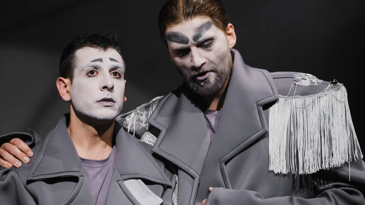 Сцена из рэп-спектакля "Идиот". Фото предоставлено Львом Киселевым