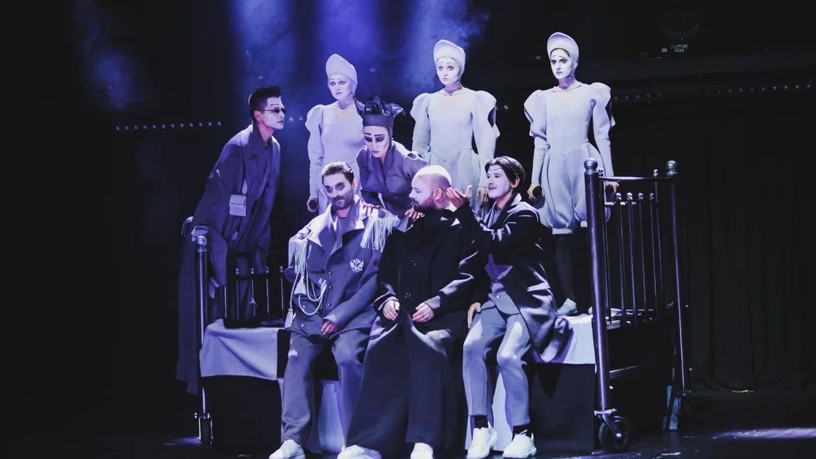 Сцена из рэп-спектакля "Идиот". Фото предоставлено Львом Киселевым