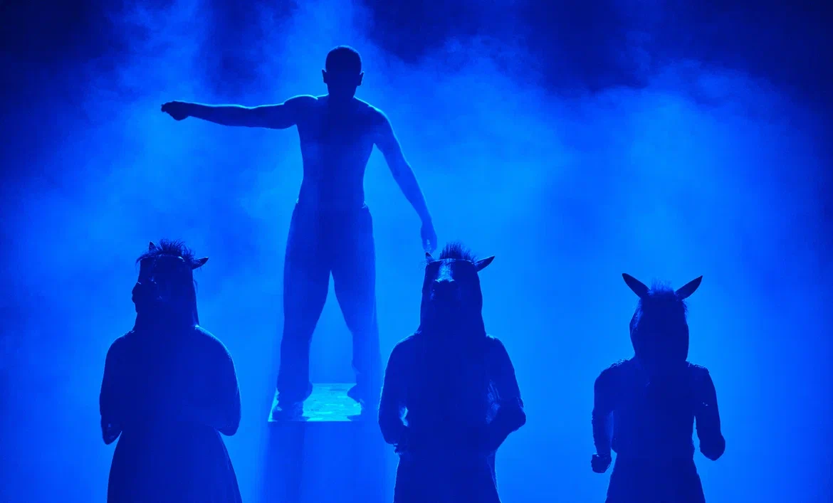 Сцена из рэп-спектакля "Преступление и наказание". Фото предоставлено Львом Киселевым