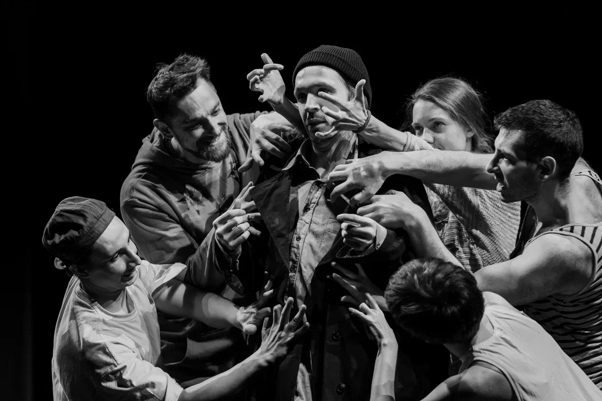 Сцена из рэп-спектакля "Преступление и наказание". Фото предоставлено Львом Киселевым