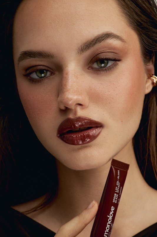 Фото: архивы пресс-службы monolove. Оттеночное масло для губ Espresso