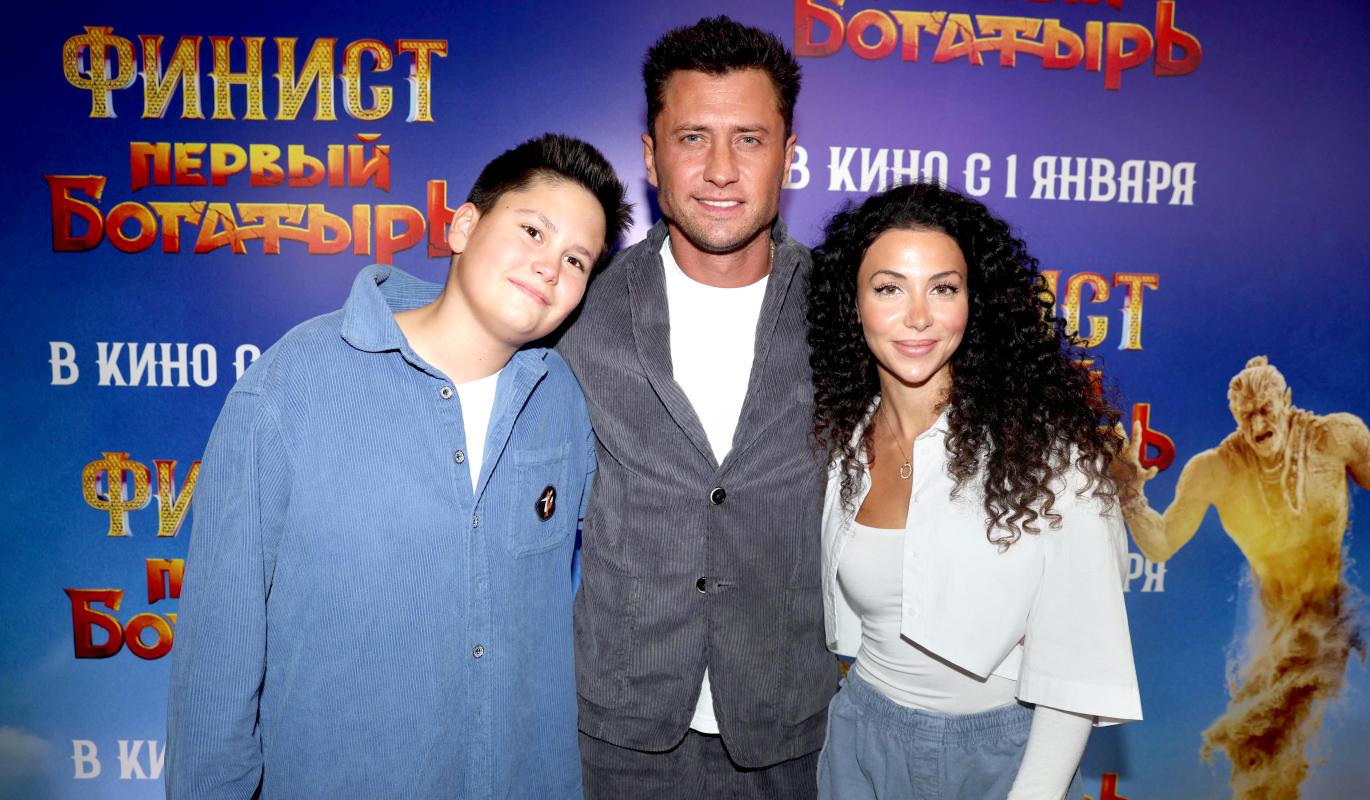 Павел Прилучный с сыном Тимофеем и женой Зепюр Брутян. Павел Прилучный с сыном Тимофеем и женой Зепюр Брутян