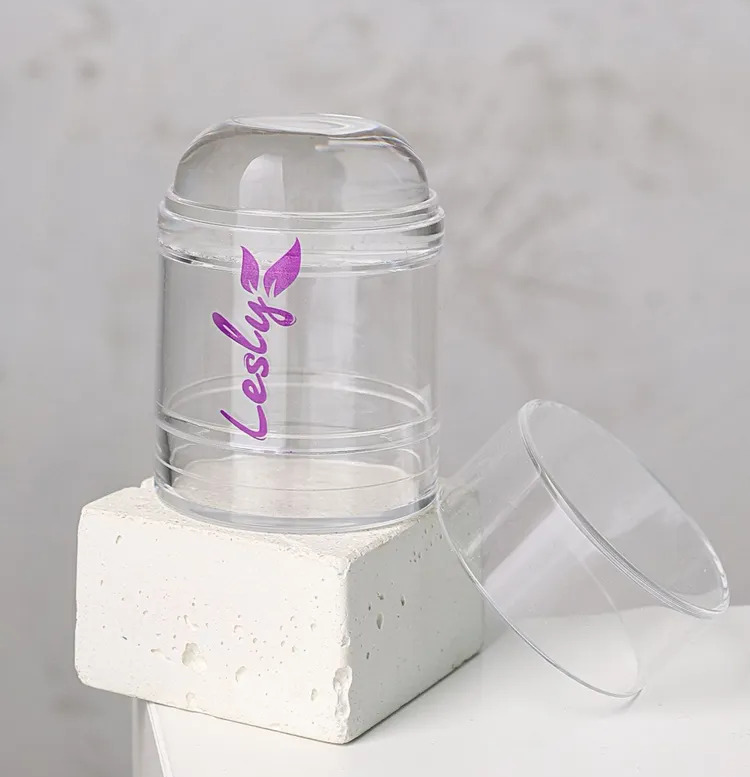 Фото: архивы пресс-службы Lesly. Прозрачный штамп-печать для стемпинга