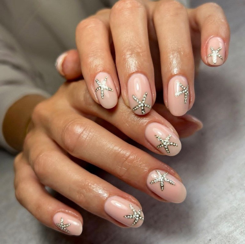 Фото: соцсети / @learnahstarbuck_nailartist