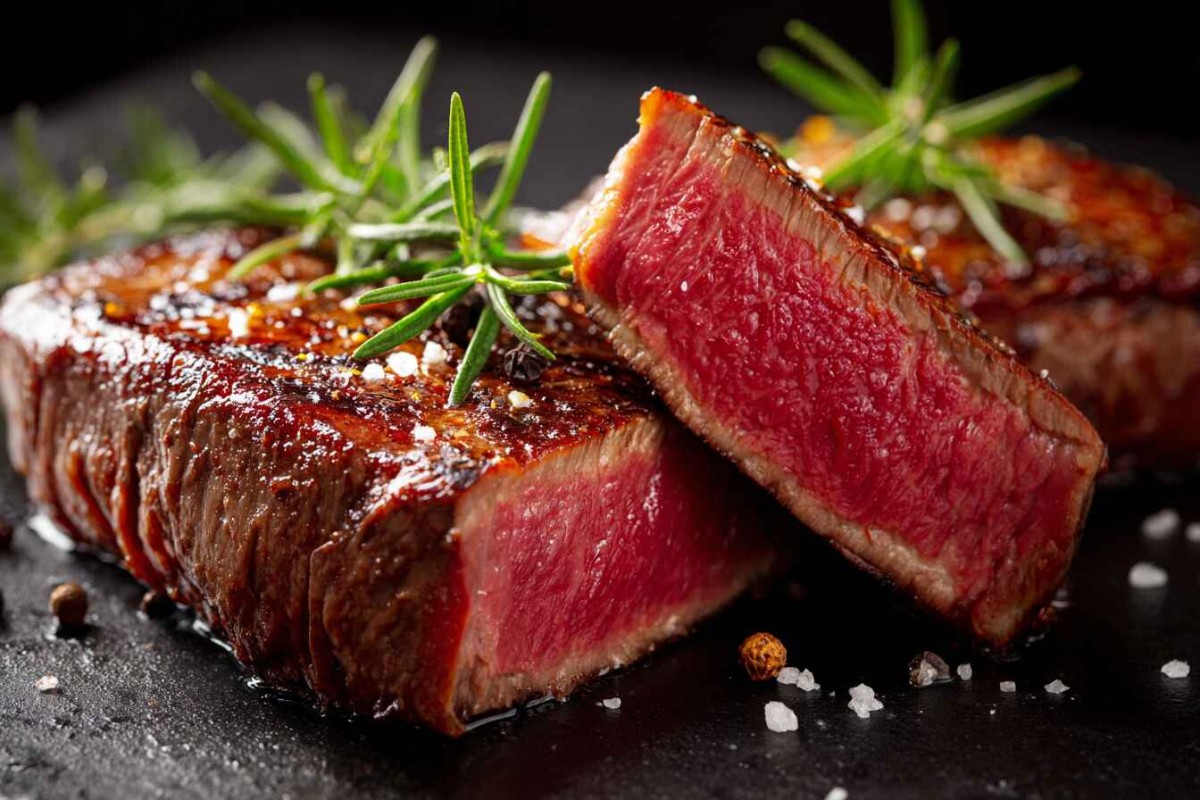 Изображение сгенерировано при помощи нейросети Midjourney