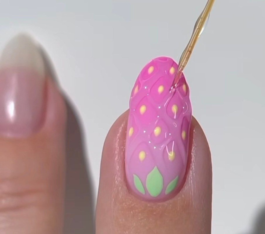 Фото: соцсети / @heygreatnails