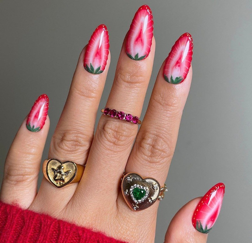 Фото: соцсети / @samrosenails