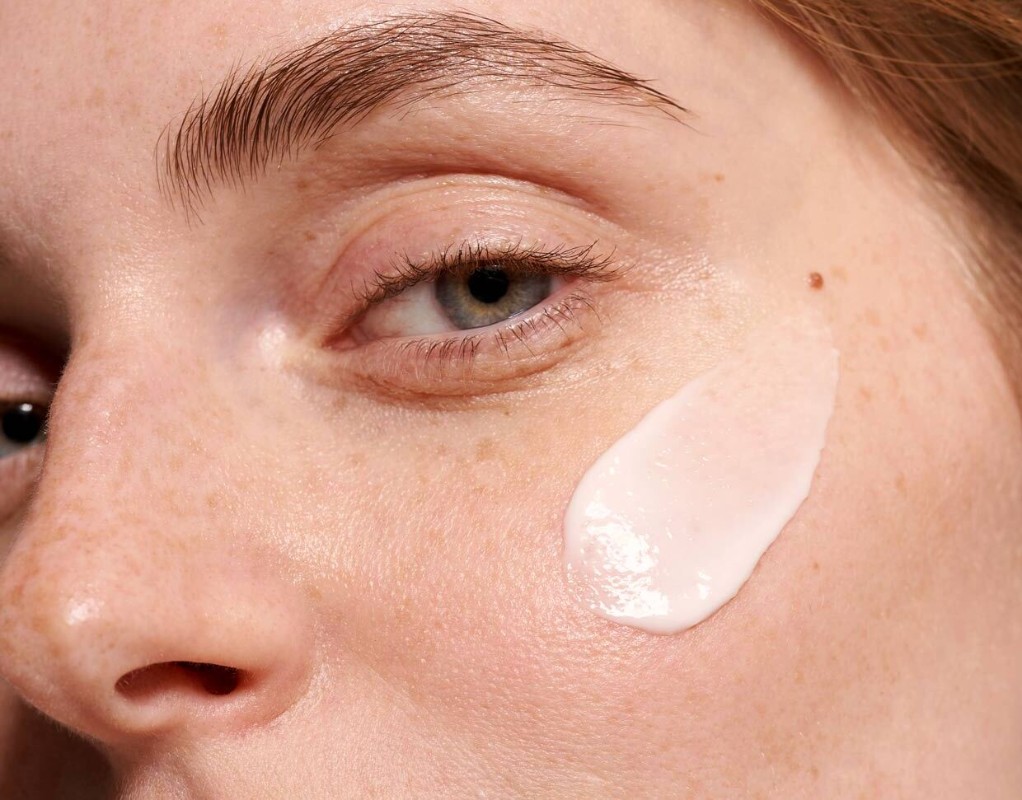 Фото: архивы пресс-службы SMORODINA. Увлажняющий солнцезащитный крем для лица SPF 30  с суспензионными физическими УФ-фильтрами на основе оксида цинка и диоксида титана