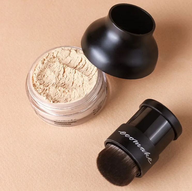 Фото: архивы пресс-службы Ecomake. Пудра для лица минеральная матирующая рассыпчатая с кистью