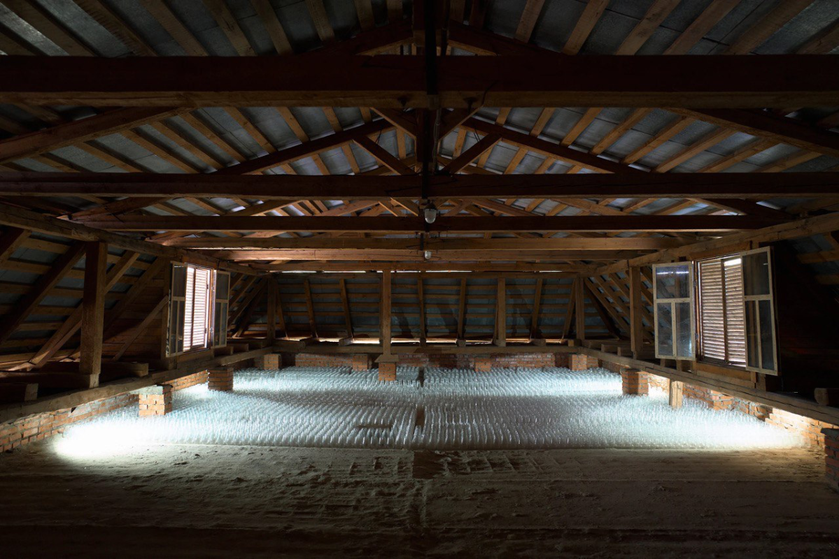 Работа Веры Ершовой и Гриши Joy &#34;Призрачная археология&#34;. Фото: Олег Куракин. Предоставлено пресс-службой фестиваля