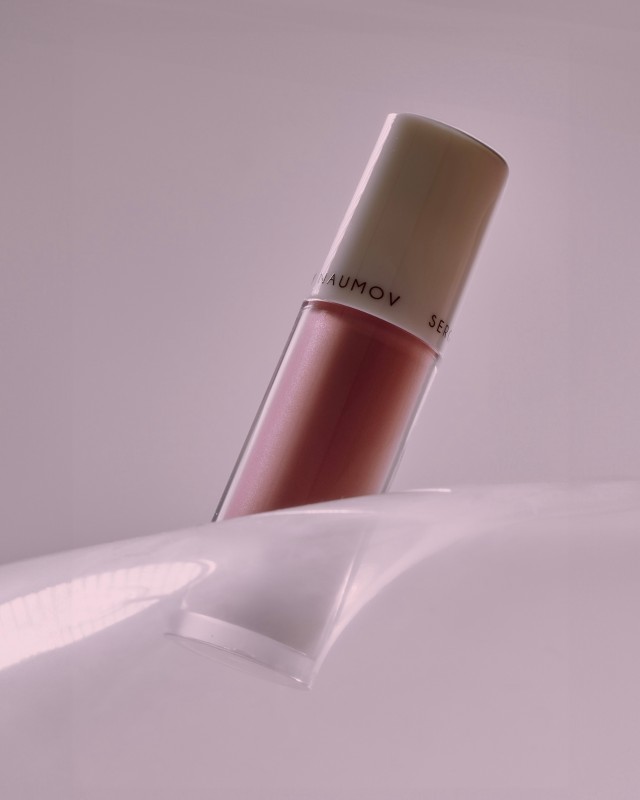 Фото: архивы пресс-службы Sergey Naumov.  Жидкие румяна из коллекции A Spring Tale