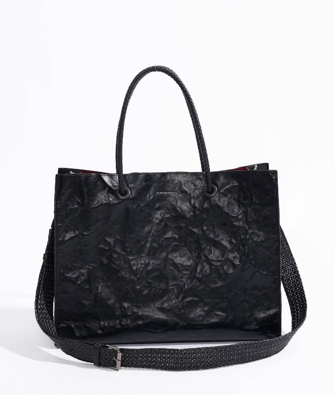 Фото: архив бренда DAY Design x Miroshnikov/ фото с сайта www.wildberries.ru