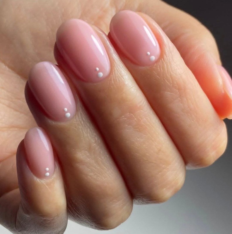 Фото: соцсети / @monmayernails