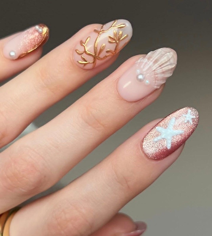 Фото: соцсети / @finewinenails