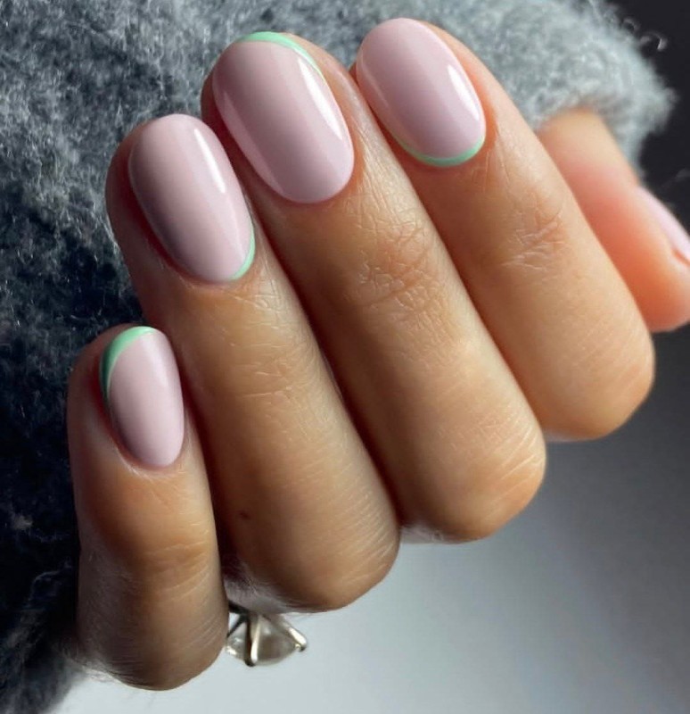 Фото: соцсети / @monmayernails