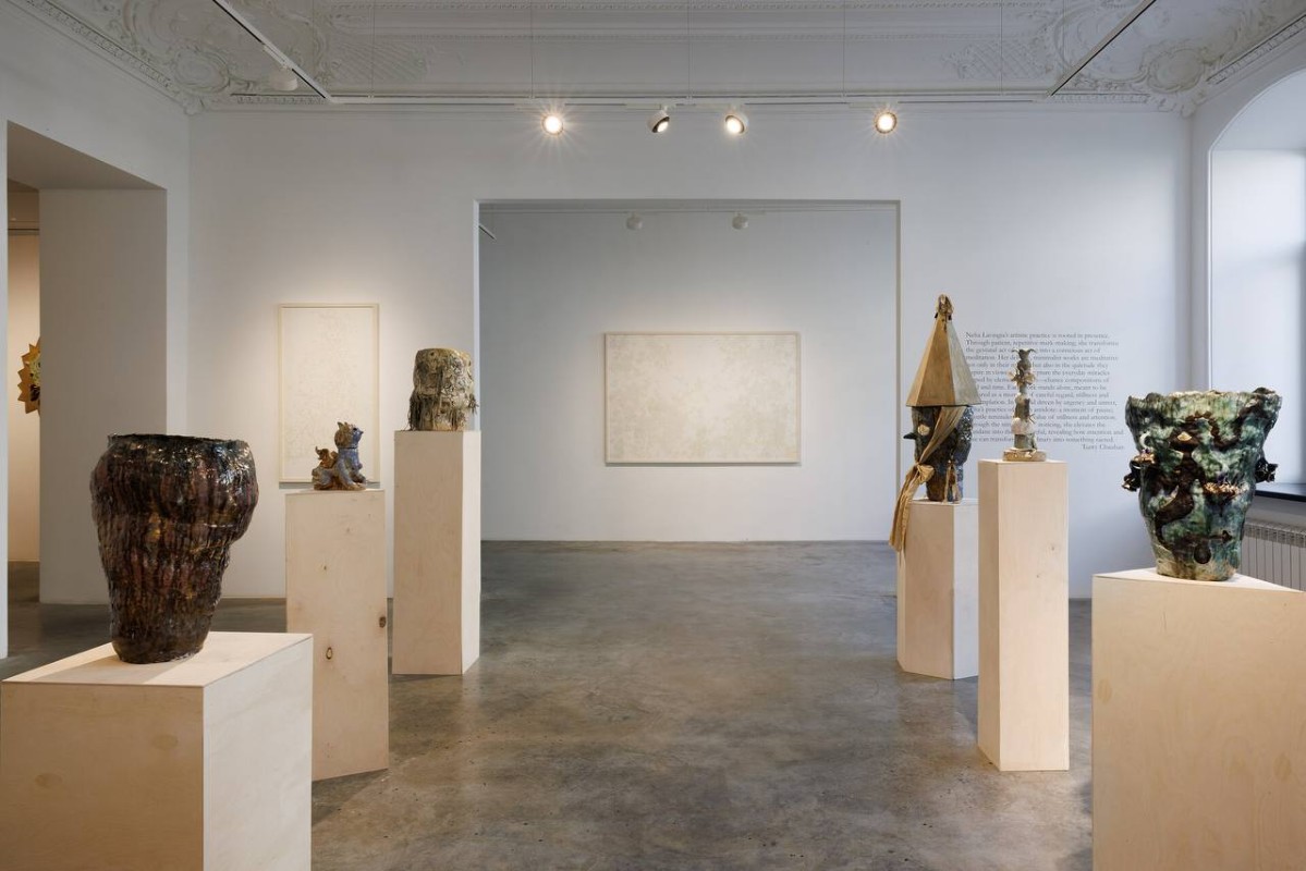 Фрагмент экспозиции выставки &#34;Если нашел перо&#34;. Фото предоставлено пресс-службой MYTH GALLERY