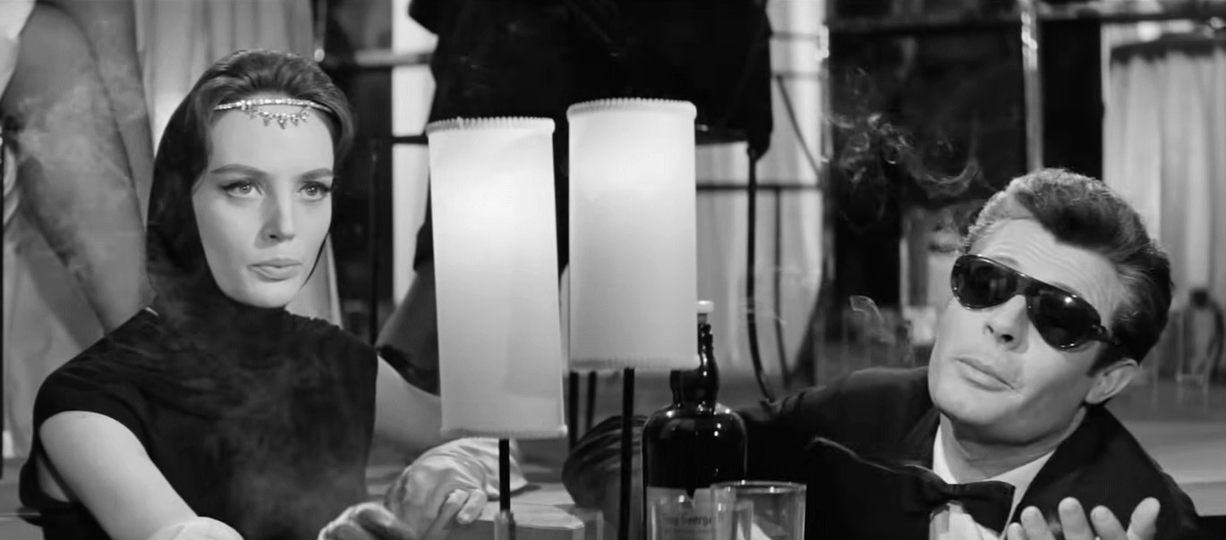 Кадр из фильма &#34;Сладкая жизнь&#34; (1960), реж. Федерико Феллини