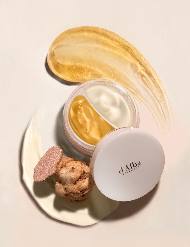 Фото: архивы пресс-службы d'Alba. Двухэтапный крем для лица для увлажнения и питания White Truffle Double Serum & Cream