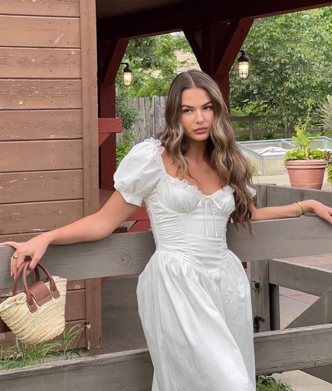 Фото: соцсети @babesontrend