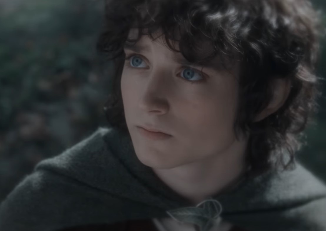 Элайджа Вуд в фильме &#34;Властелин колец: Братство Кольца&#34; 2001 год. Фото: скриншот YouTube /@warnerbrosentertainment