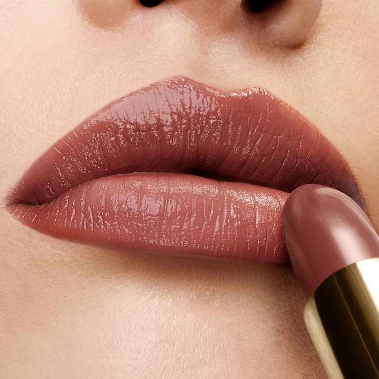 Фото: архивы пресс-службы Tom Ford. Помада для губ Runway Lip Color 17 understrated