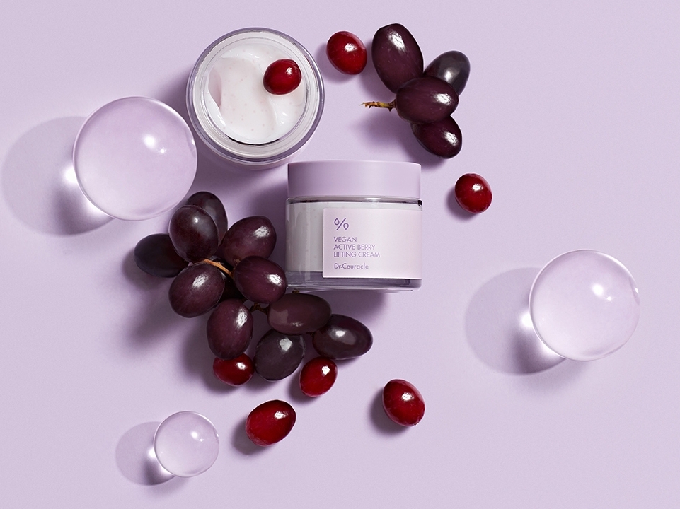 Фото: архивы пресс-службы Dr.Ceuracle. Лифтинг-крем для лица Активные Ягоды с ресвератролом Vegan Active Berry Lifting Cream