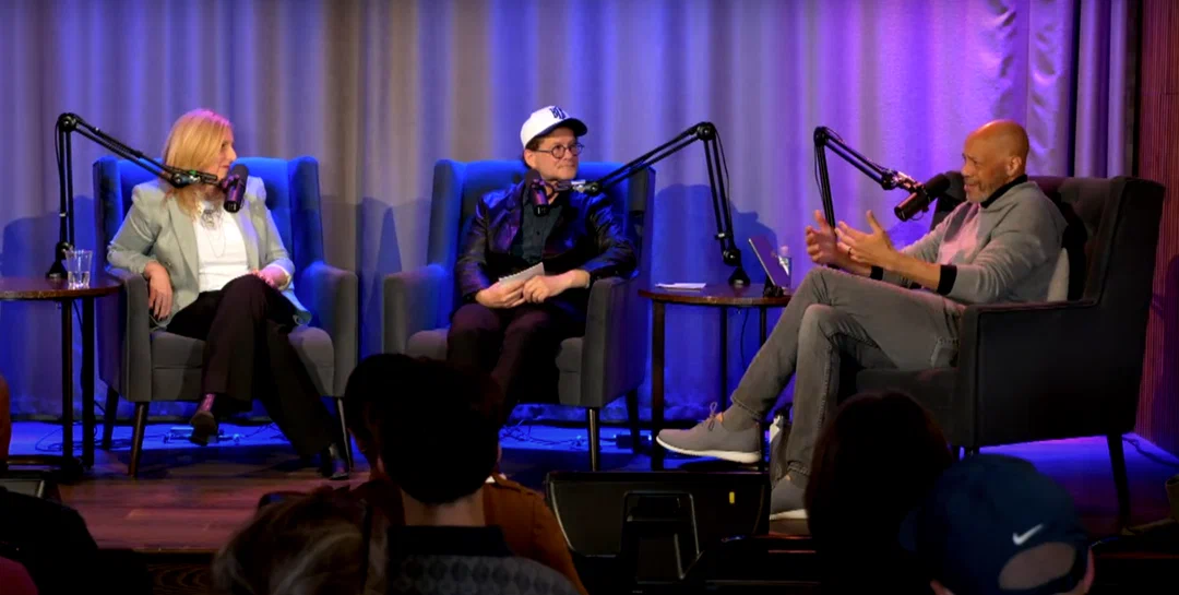 Кадр из фильма &#34;Критика мертва. Да здравствует критика!&#34; (2024), реж. Мэри Луиз Шумахер