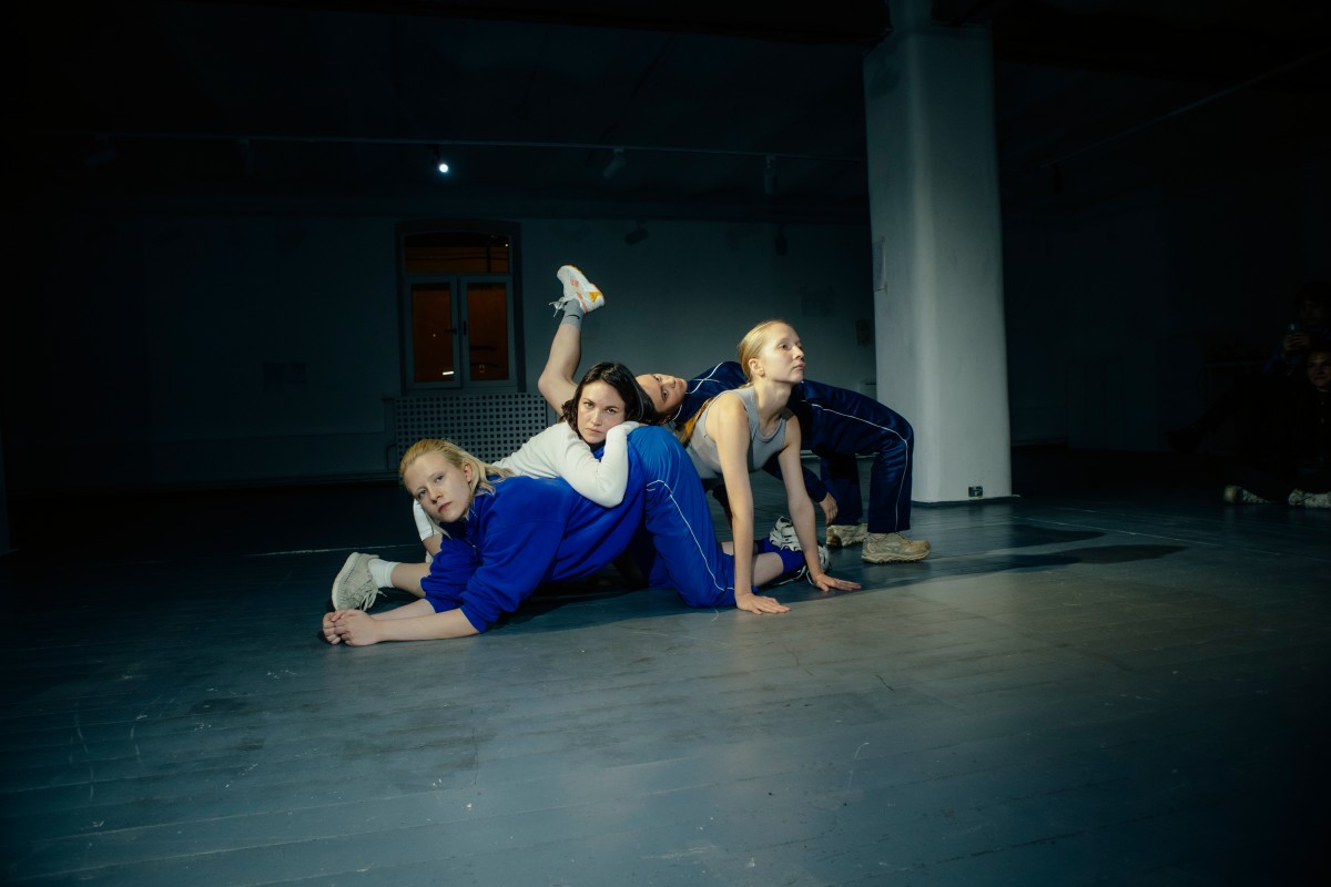 Премьера перформанса в галерее U Contemporary в ЦСИ Винзавод. Октябрь 2023. Фото: Лада Бельская. Предоставлено пресс-службой ММОМА