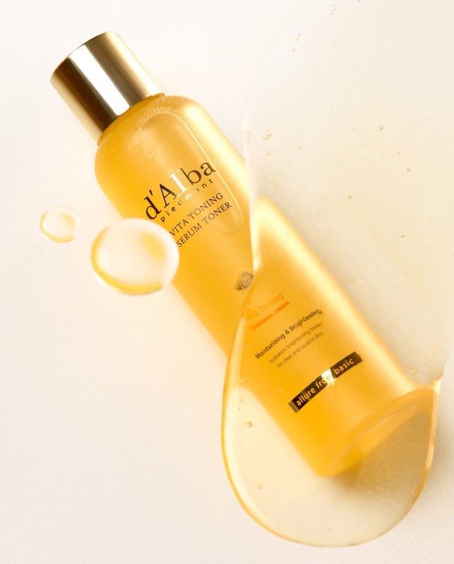 Фото: архивы пресс-службы d'Alba. Тонер для лица Vita Toning Serum Toner (усиленная формула)