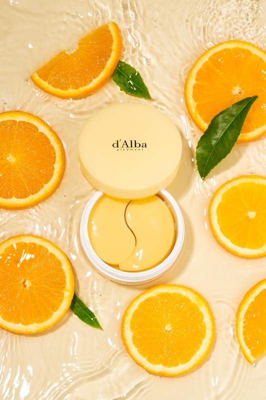 Фото: архивы пресс-службы d'Alba. Патчи для области вокруг глаз Vita Toning Eye Patch