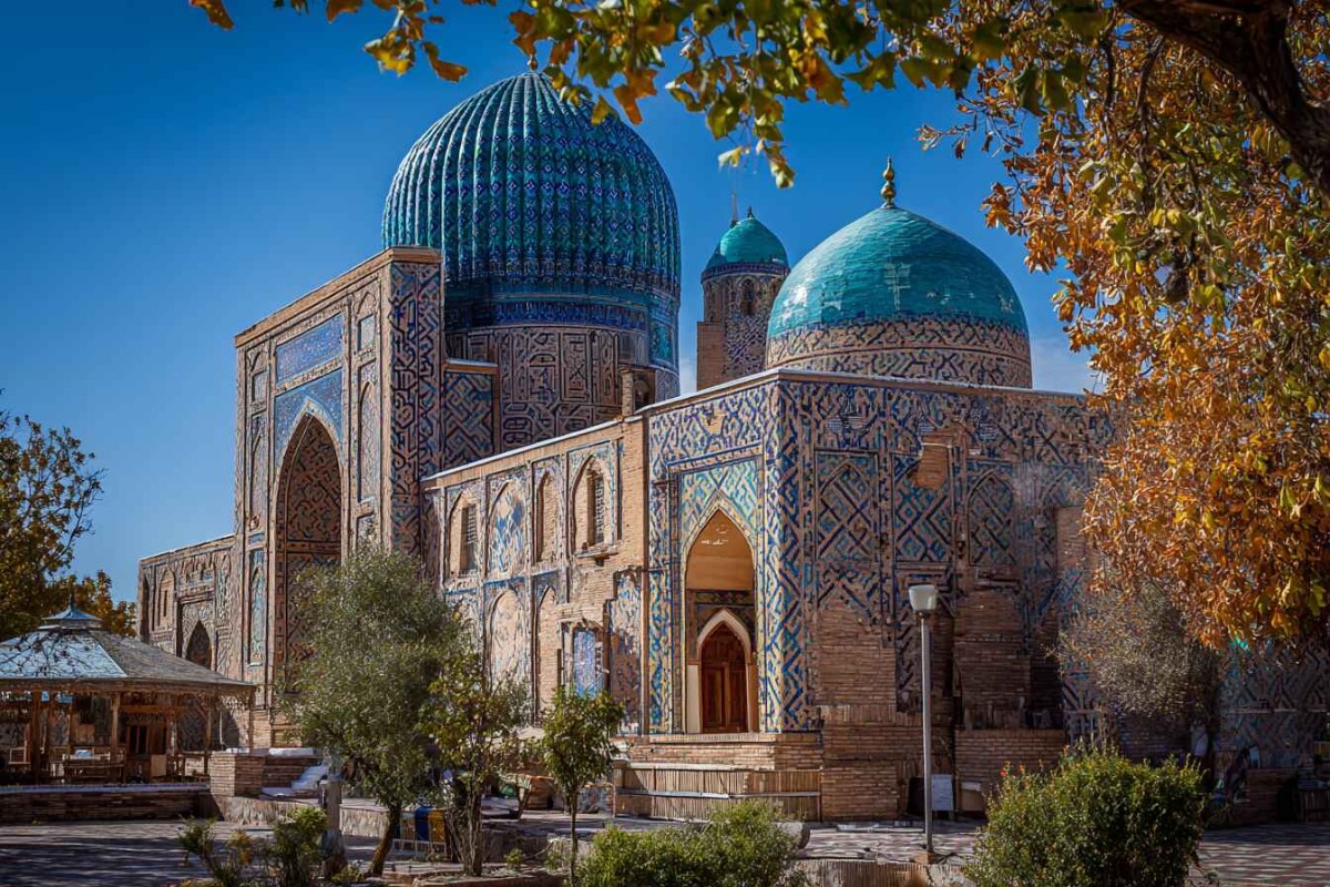 Изображение сгенерировано при помощи нейросети Midjourney