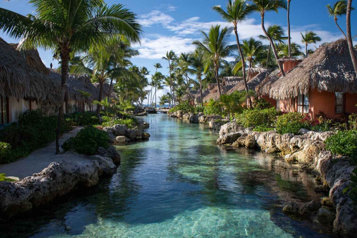 Изображение сгенерировано при помощи нейросети Midjourney