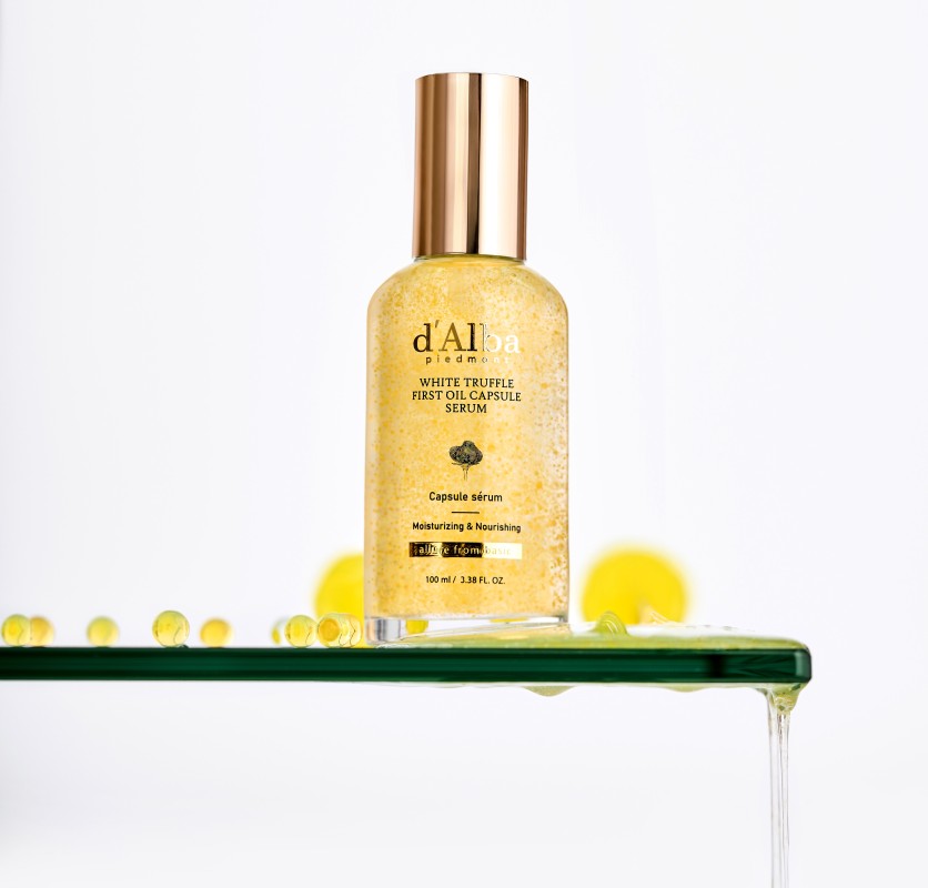 Фото: архивы пресс-службы d'Alba. Сыворотка для лица с витаминными капсулами White Truffle First Oil Capsule Serum