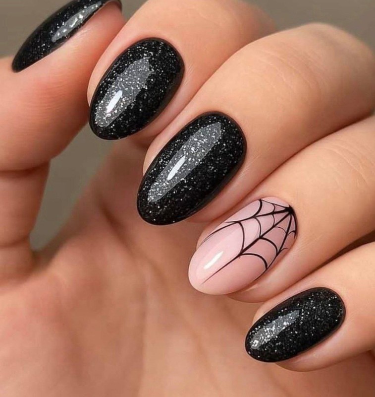 Фото: соцсети / @maniasmanicure