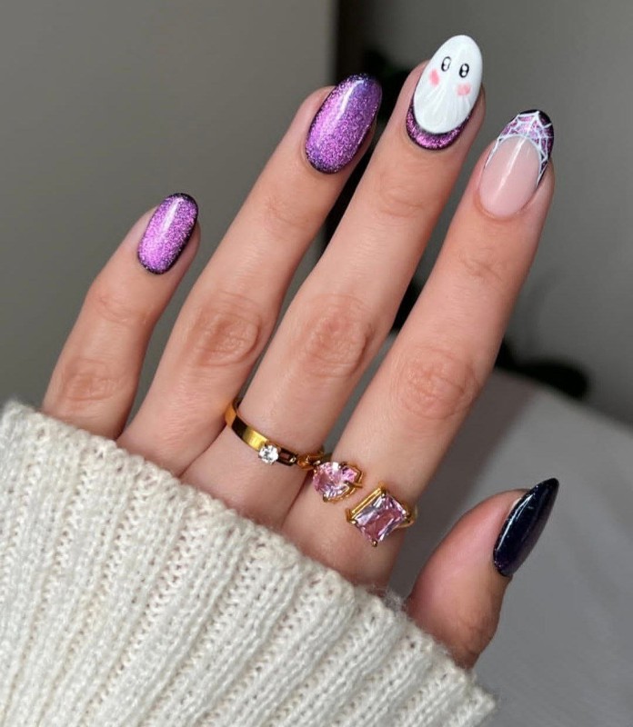 Фото: соцсети / @finewinenails