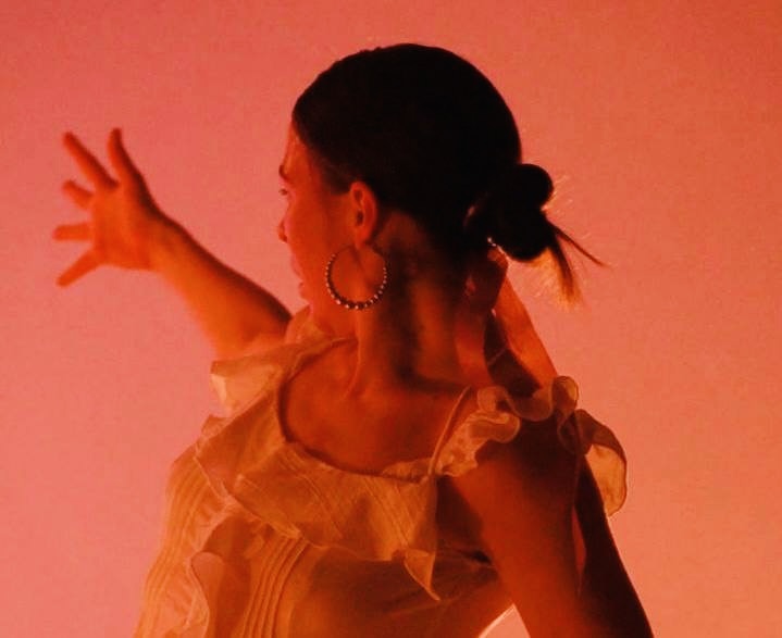 Александра Сафронова в танце. Фото: Роман Барков. Предоставлено пресс-службой ММОМА