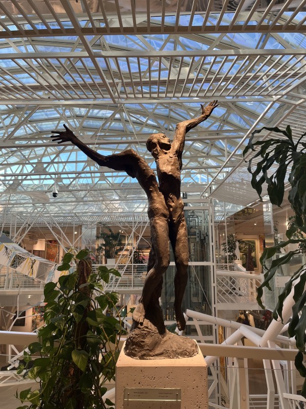 Фрагменты постоянной экспозиции в Музее современного искусства Баку. Фото: Юлия Крышевич