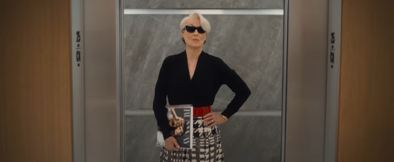 Мэрил Стрип в образе Миранды Пристли в фильме "Дьявол носит Prada 2". Фото: YouTube / @20thCenturyStudios