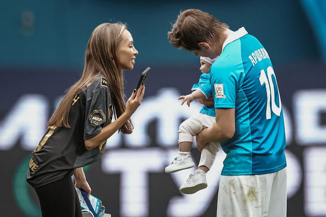 Андрей Аршавин с Анной Петрушиной и дочерью. Фото: соцсети/@andrey.arshavin10